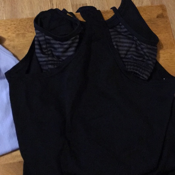 Three champion shirts - Picture 2 of 8